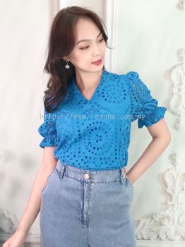 21198 Keyhole Lace Puff Sleeve Top