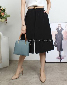  12270111  Plus Size high-waisted stretch culottes