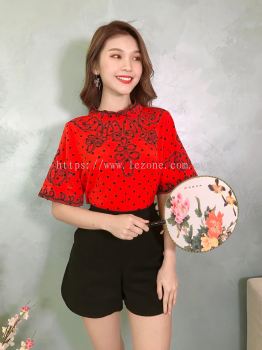 62313 Embroiderd Flare Sleeved Top