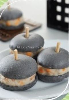 CHARCOAL SEAFOOD BURGER 竹炭漢堡包 10pcs