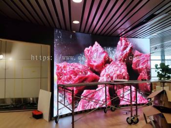 W4.416M x H2.88M P3 Indoor LED Display Board