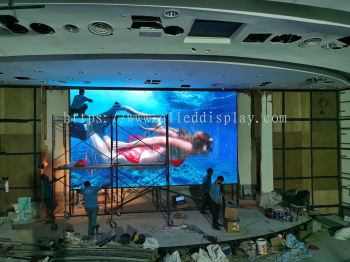 W20.99FT x H12.07FT P4 Indoor LED Display Board (Full Colour) 