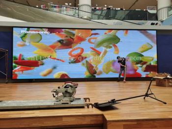 W8.96M x H3.04M P4 Indoor LED Display Board (Full Colour)