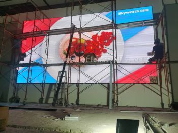 W7.36M x H3.84M P3.07 Indoor LED Display Board (Full Colour) 