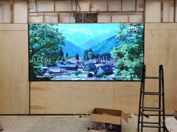 W3.2M x H1.6M P2 Indoor LED Display Board (Full Colour) 