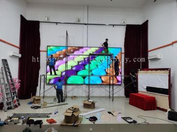 W6.4M x H3.2M P4 Indoor LED Display Board (Full Colour)