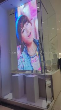 W1M X H2.5M P3.9-7.8 INDOOR TRANSPARENT SCREEN ( FULL COLOUR )