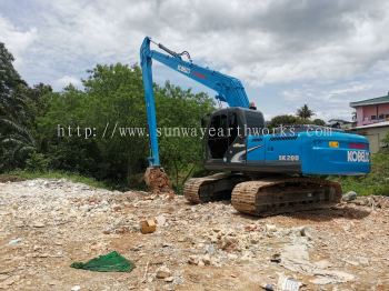 Hydraulic Excavator With Long Arm Rental