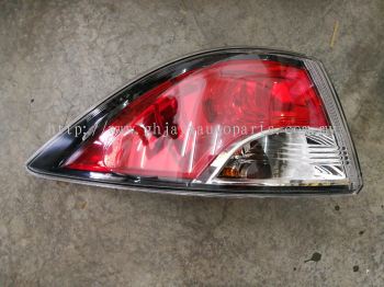 MAZDA 2 2009Y RR LH TAIL LAMP ( OUT ) 