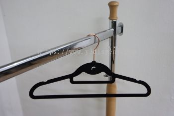 40065-5pcs Velvet Hanger (Tie Bar+Hook)Black