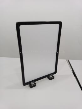 17281B-A4 Frame Black with 2Magnet Stand