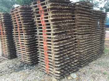 Used Wooden Pallets