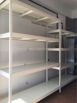 Boltless Rack With Metal Shelving