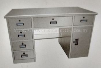 Stainless Steel Counter Table