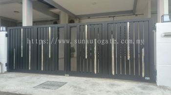 Aluminium folding gate