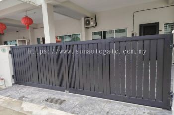 folding gate 
