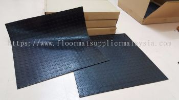 Rubber Stud Mat (Standard Size)