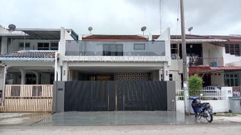 Fully Aluminium Trackless gate Outer frame design & Lasercut (Kampung 8 Melaka)