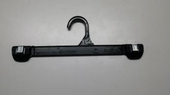 1002 Clip Hanger- Black