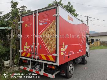 Shoon Fatt truck box lorry sticker at cheras Kuala Lumpur