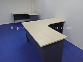 FREE DELIVERY & INSTALLATION GL 552 L-SHAPE OFFICE TABLE l OFFICE FURNITURE l DAMANSARA HEIGHT l PETALING JAYA l SELANGOR