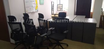 FREE DELIVERY & INSTALLATION WRITING OFFICE TABLE GT 157 l LOW OFFICE CABINET GS 880 l HOSTA OFFICE MESH CHAIR l OFFICE FURNITURE l SUBANG BESTARI l SUBANG l TOP 10 POPULAR ITEM