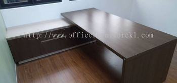 FREE DELIVERY & INSTALLATION FERNI DIRECTOR OFFICE TABLE l L-SHAPE TABLE OFFICE FURNITURE l TAMAN CONNAUGHT l CHERAS l TOP 10 POPULAR ITEM