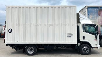 5 tonnes box van with Taillift