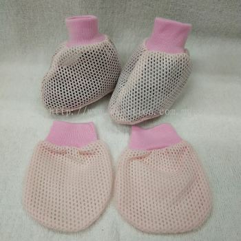 Eyelet Mittens & Booties (BM-101)