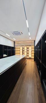 Custom Made Walk In Closet in Kuala Lumpur