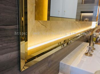 Bathroom Mirror Frame (Bathroom Design)