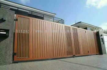 Aluminium Gate ~ Wood grain