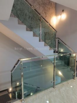 Stainless Steel Staircase Glass Railing With 12mm Tempered Glass 