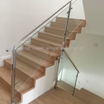 Stainless Steel Staircase Glass Railing With 12mm Tempered Clear Glass 