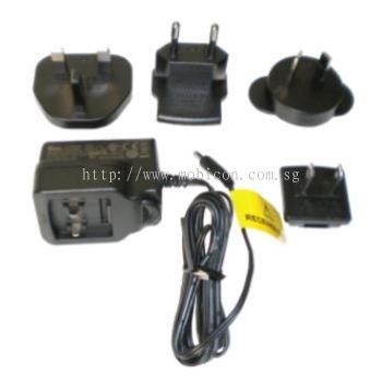 EXTECH UA100-BR : Universal Power Adaptor