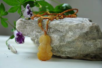 Jade Necklace Kwan Yin Yellow Macrame Adjustable