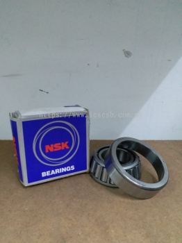 32207 TAPERED ROLLER BEARING / HUB BEARING - NSK