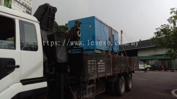 10TON LORRY CRANE RENTAL IN JOHOR CARRY GENERATOR 