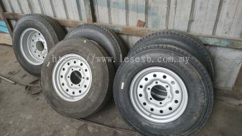 700R16 New Tyre & Rim