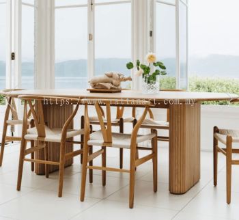 WOODEN OVAL DINING TABLE