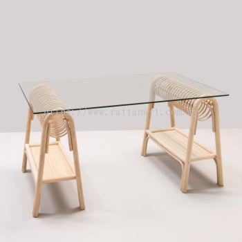 RATTAN DINING TABLE WITH GLASS TOP