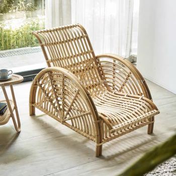 RATTAN LAZY CHAIR