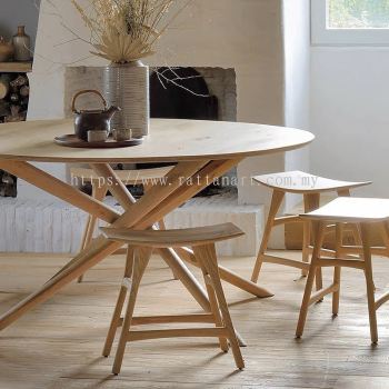 WOODEN ROUND DINING TABLE