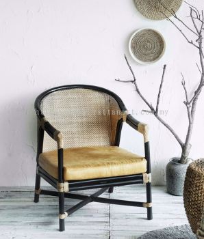 RATTAN LOUNGE CHAIR