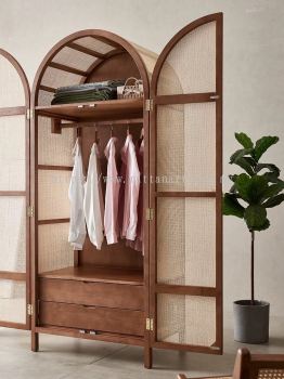 WOODEN CABINET / WARDROBE