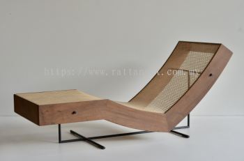 WOODEN LAZY CHAIR WITH RATTAN NETTING