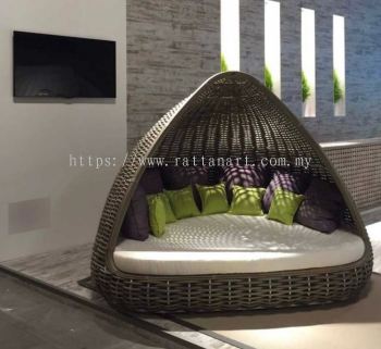 SYNTHETIC BIRD CAGE SOFA ( OUTDOOR / INDOOR )