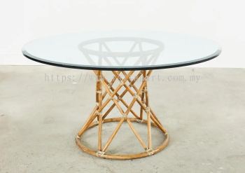 RATTAN DINING TABLE WITH GLASS TOP