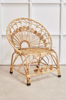 RATTAN LOUNGE CHAIR