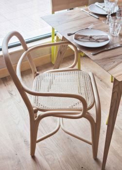 WOODEN DINING CHAIR